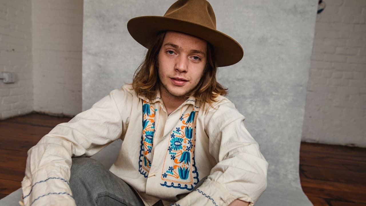 Billy Strings promotional image