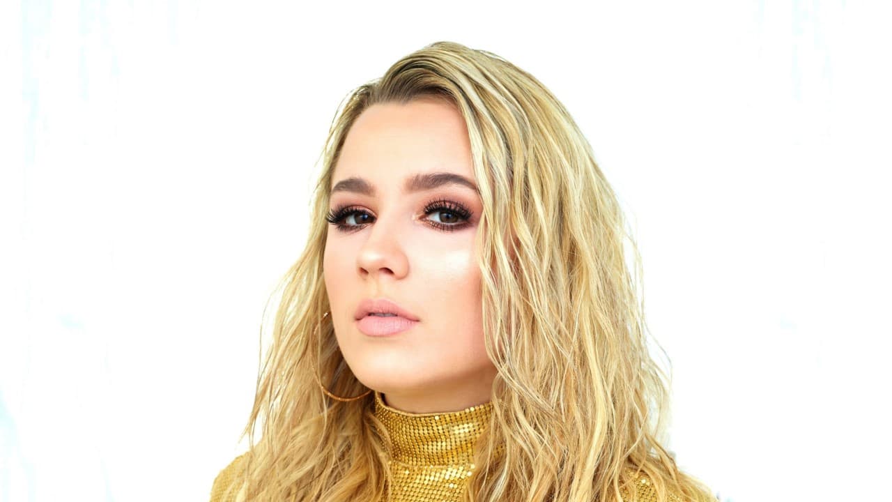 Gabby Barrett promotional image